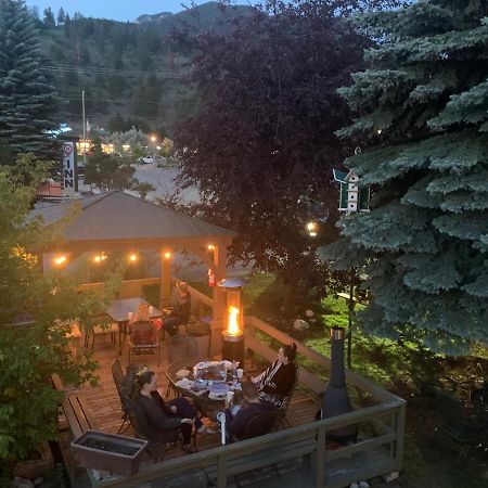 Destination Inn Рейдиум-Хот-Спрингс Экстерьер фото