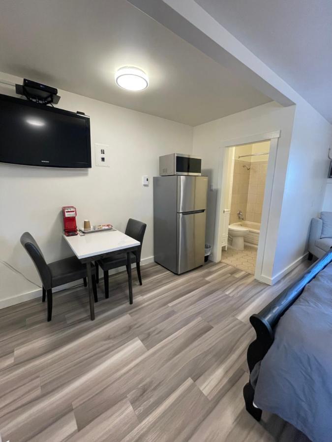 Destination Inn Рейдиум-Хот-Спрингс Экстерьер фото